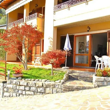 House Gloria - With Lake View Sala Comacina